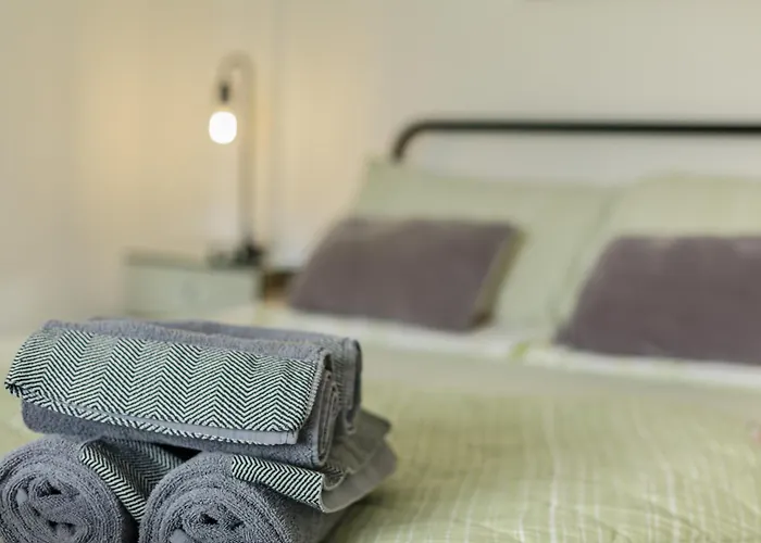 St. Edwards Overlook Апартаменты